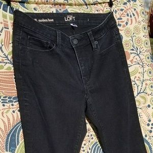 Ann Taylor Loft jeans. 28/6